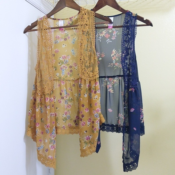 No Boundaries Jackets & Blazers - 2 Floral Chiffon Crochet Lace Open-Front Vests - Sz XS‎